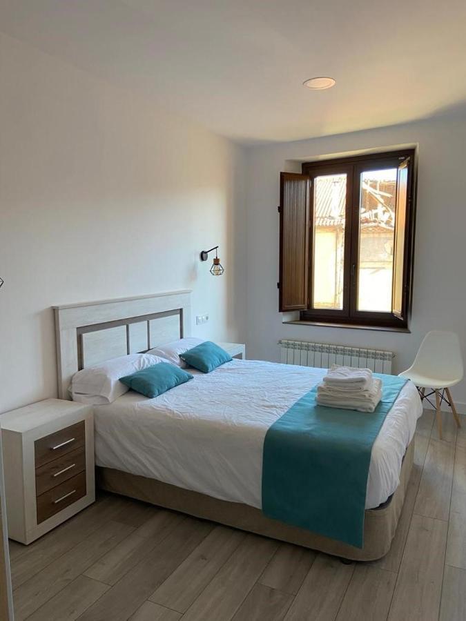 Apartamentos Rurales La Plaza 2 Duruelo de la Sierra Exterior photo